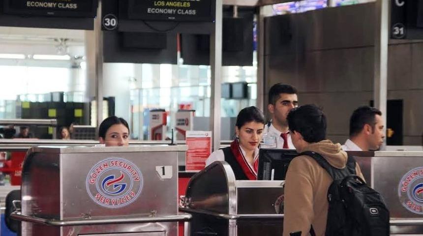 Trump&rsquo;ın Yasağına Amerikalı Yolcular Da Tepki G&ouml;sterdi