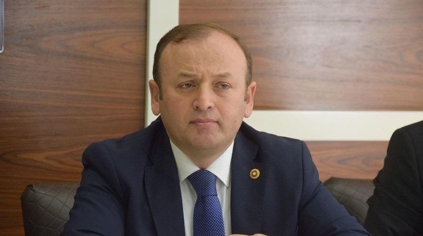 Ak Partili Sabri &Ouml;zt&uuml;rk Chp&rsquo;li Bektaşoğlu&rsquo;nun Muhtarlara G&ouml;nderdiği Mektubu Eleştirdi