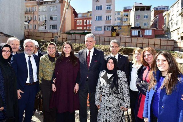 Fatih Belediyesi, İlçedeki 7’nci Semt Konağının Temelini Attı