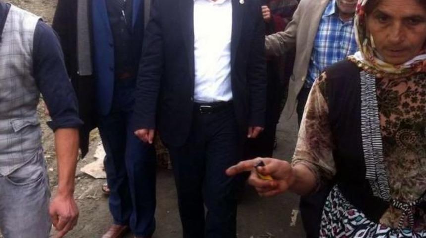 Milletvekili Pur&ccedil;u: Romanlar Sapanca'da &Ccedil;ok K&ouml;t&uuml; Koşullarda Yaşıyor