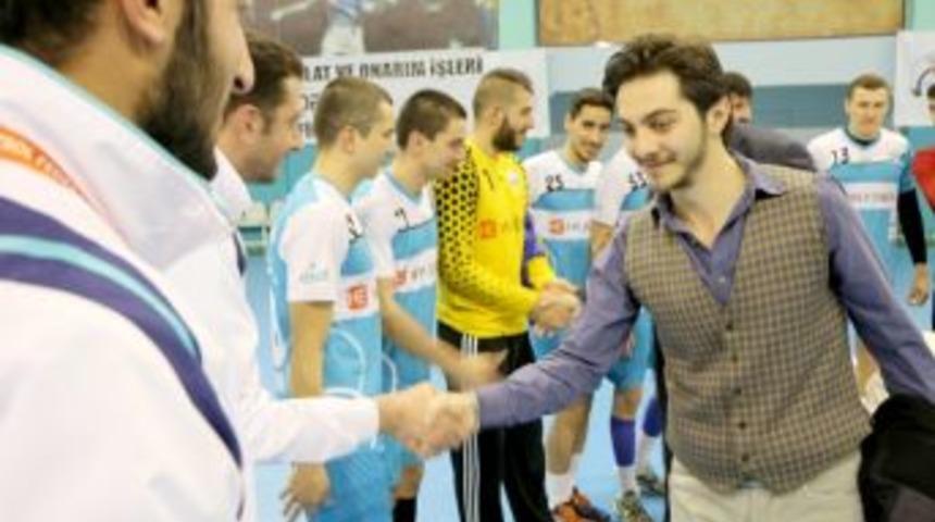 Başkan G&uuml;lakar, G&uuml;ven Tazeledi