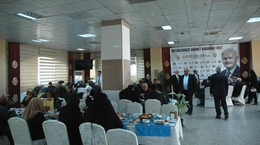 Van&rsquo;da &ldquo;b&uuml;y&uuml;klerimize H&uuml;rmet Kararımız Evet&rdquo; Programı