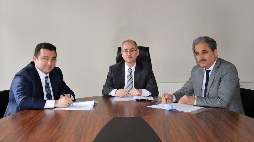 Boz&uuml;y&uuml;k Belediyesi İle Milli Eğitim M&uuml;d&uuml;rl&uuml;ğ&uuml; Arasında İş Birliği Protokol&uuml; İmzalandı