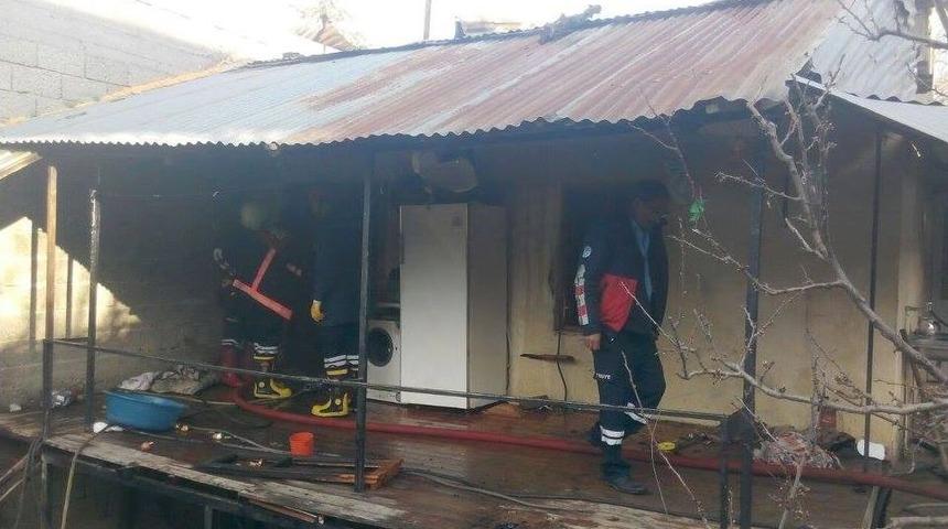 Alzheimer Hastası Kadın Yangında Hayatını Kaybetti