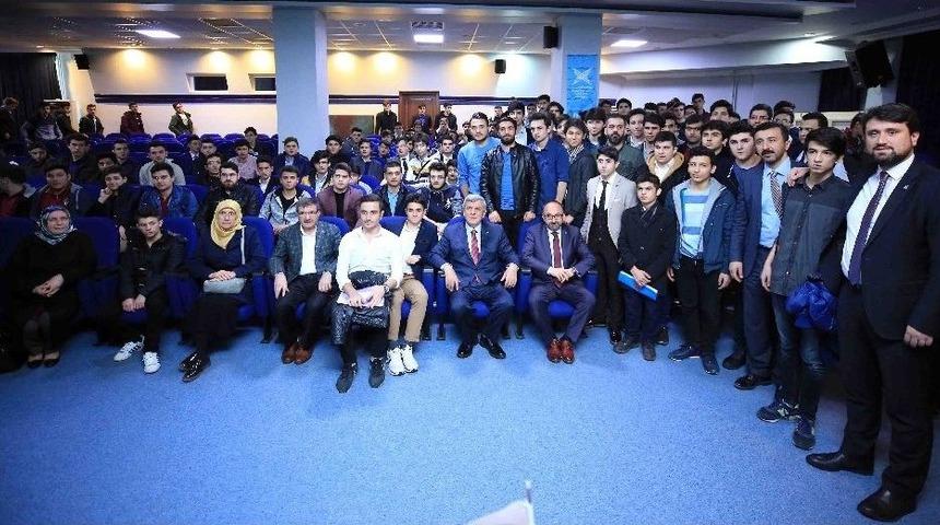 Başkan Karaosmanoğlu, Gen&ccedil; T&uuml;rkiye Kongresi Kocaeli İl &Ccedil;alıştayına Katıldı