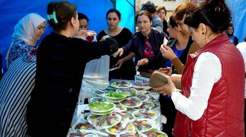 Annelerin Hünerleri Okula Gelir Oldu