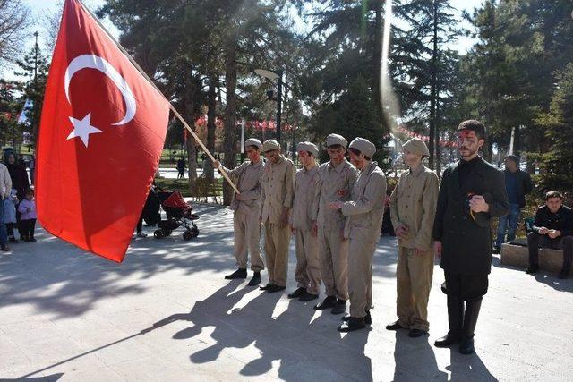 Çanakkale Günlükleri Tiyatroyla Anlatıldı