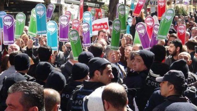 Tmmob'un 'hayır' Kampanyası, Tmmob Üyeleri Tarafından Protesto Edildi