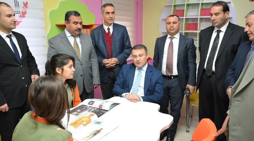 Viranşehir Hadi Kutlu Lisesinde Z-k&uuml;t&uuml;phanesi A&ccedil;ıldı