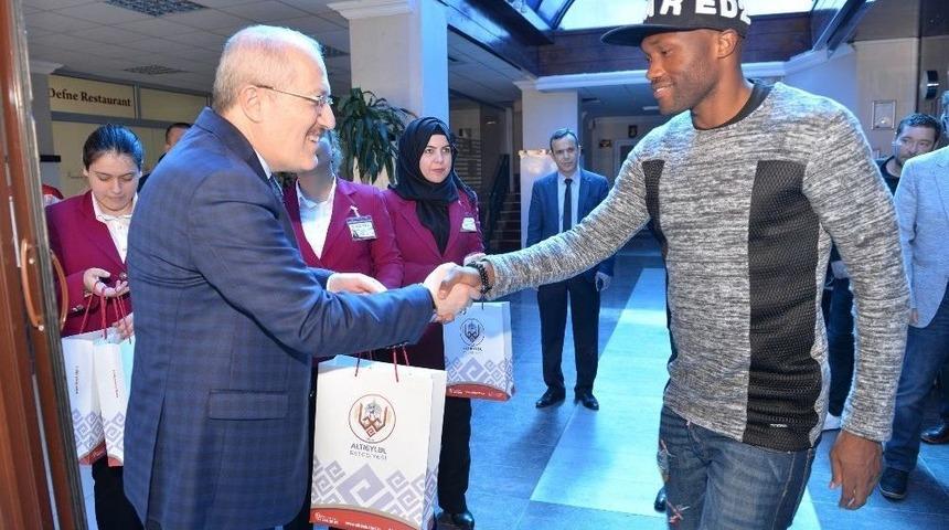 Kafaoğlu&rsquo;ndan Balkes&rsquo;e Moral Yemeği