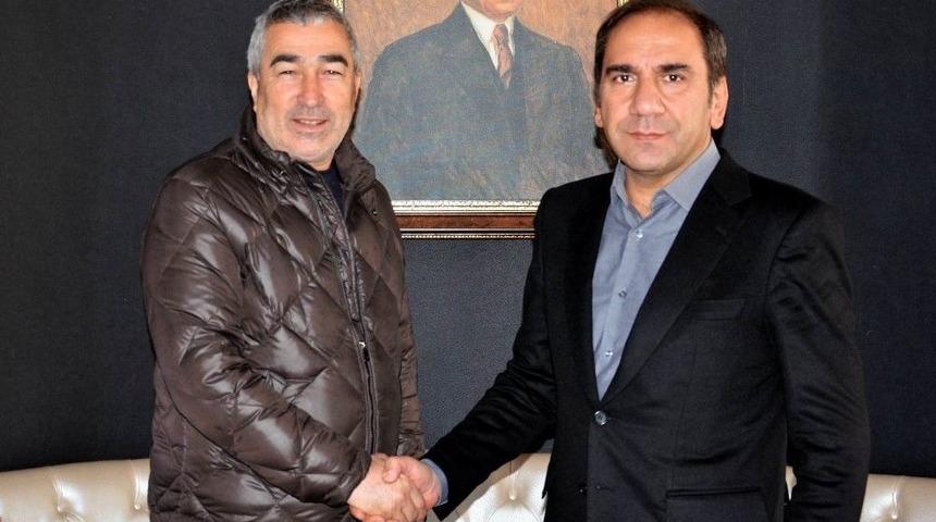 Sivasspor, Samet Aybaba İle S&ouml;zleşme İmzaladı