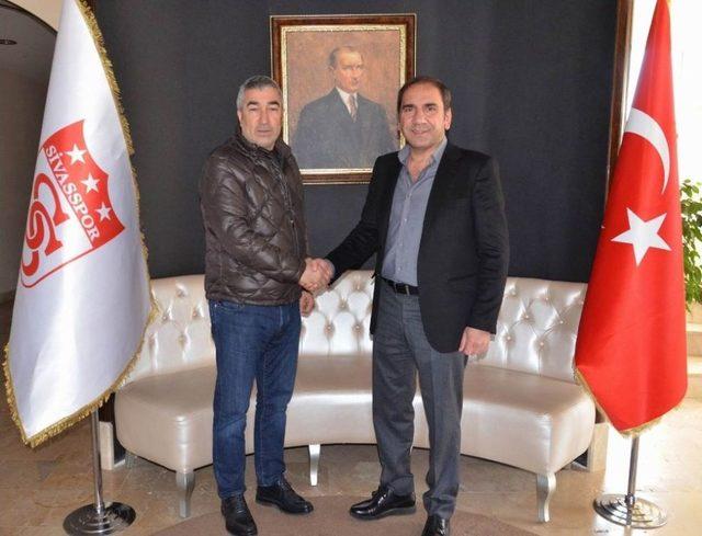 Sivasspor, Samet Aybaba İle Sözleşme İmzaladı