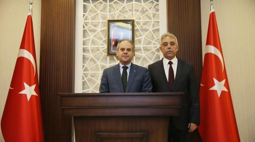 Bakan Kılıç’tan Hakkari’ye Kayak Merkezi Müjdesi