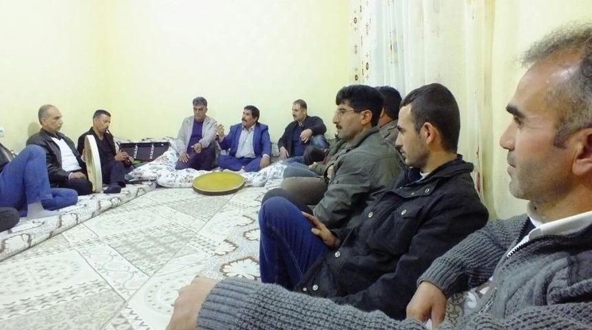 Kayapınar Belediyesi Dengbejlik K&uuml;lt&uuml;r&uuml;n&uuml; Gelecek Kuşaklara Aktarıyor