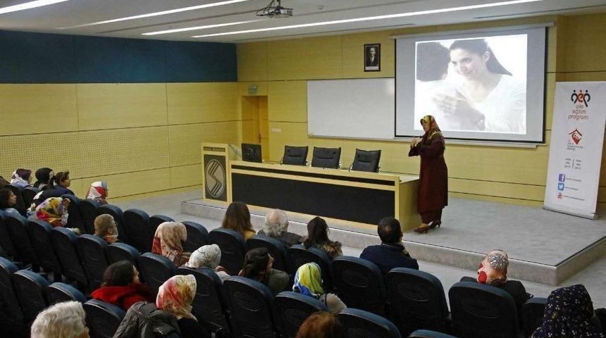 Aile İ&ccedil;i İletişim Sa&uuml;&rsquo;de Konuşuldu