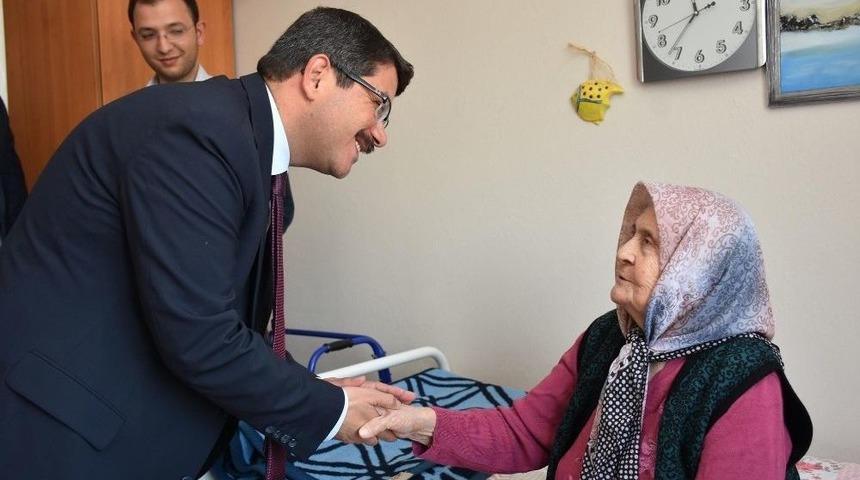 Belediye Başkanlarından Yaşlılar G&uuml;n&uuml; Mesajı