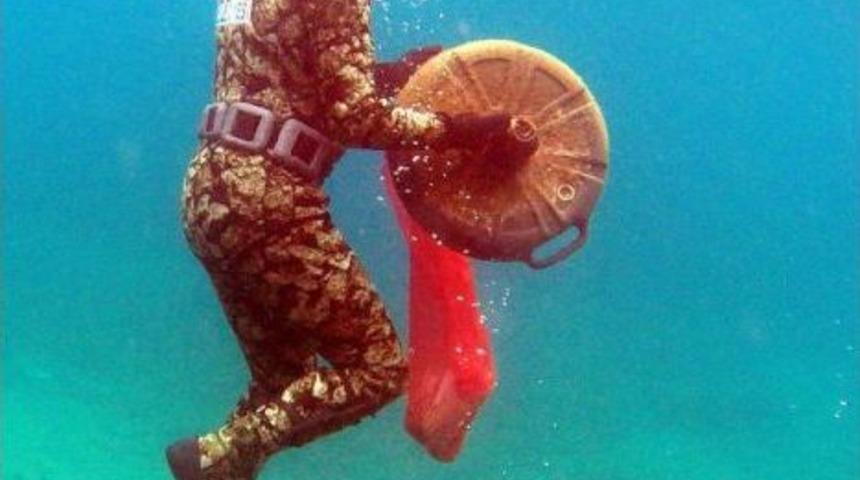 Turgutreis'te Deniz Dibi Temizliği