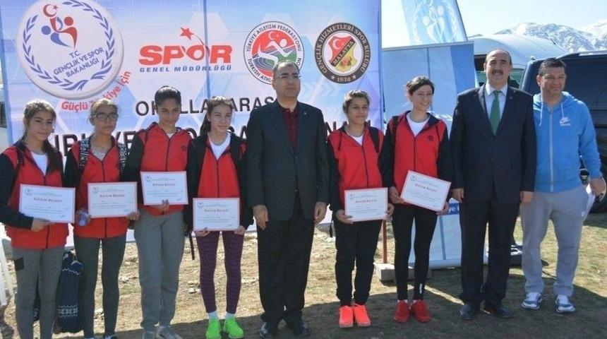 Malatya Valisi Toprak&rsquo;ın Spor Aşkı