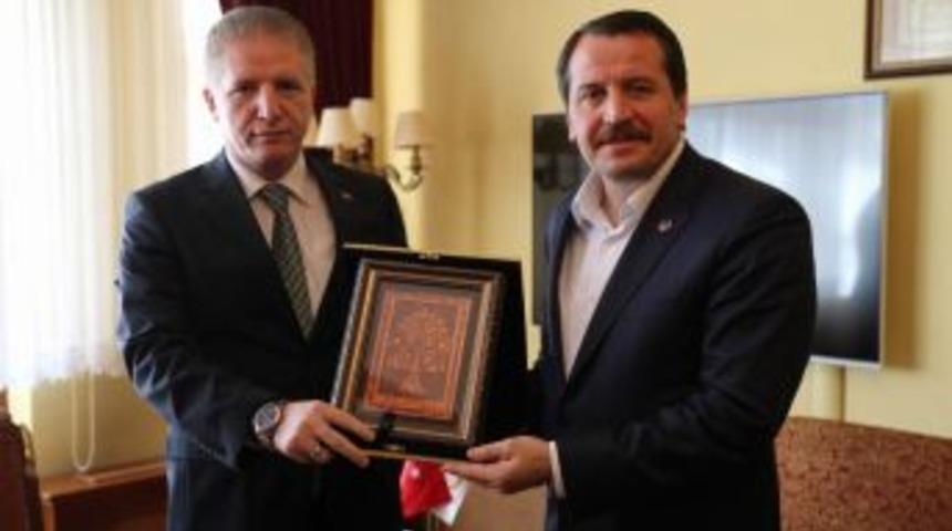 Vali G&uuml;l: "sendikalar End&uuml;stri Toplumların Vazge&ccedil;ilmez &Ouml;rg&uuml;tleridir"