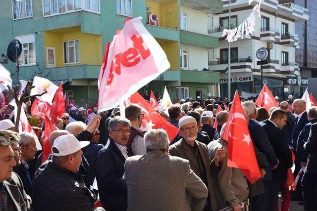 Biga’da, Ak Parti Seçim Koordinasyon Merkezi Açıldı