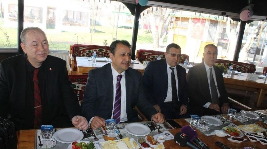 &Ouml;rsdemir, Basın Mensuplarıyla Bir Araya Geldi