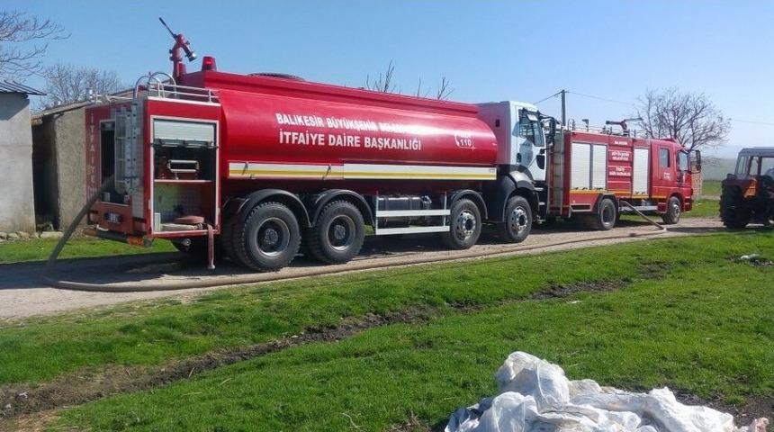 Bandırma’da Samanlık Yangını