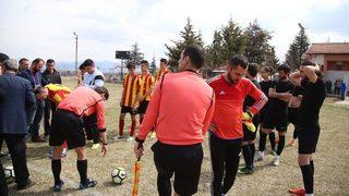 Üç Dakikada Biten Maç