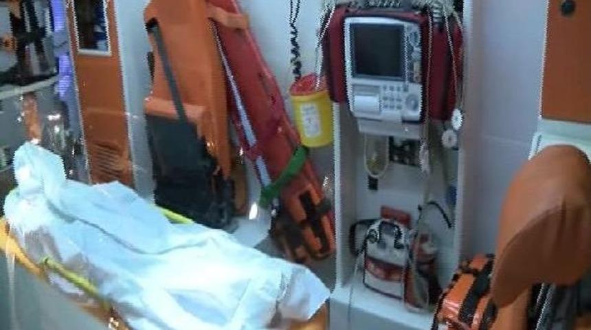 Bayrampaşa'da Minib&uuml;s&uuml;n &Ccedil;arptığı Yaya &Ouml;ld&uuml;