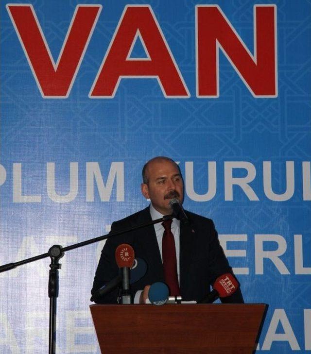 İçişleri Bakanı Soylu Van’da