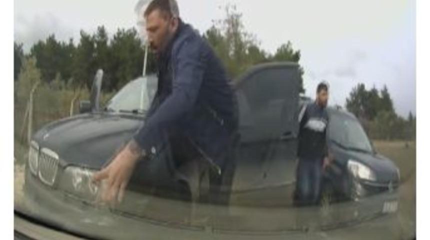 Silahla Yol Kesip, 2 Kişiyi Ka&ccedil;ıran Fidyeciler Kamerada