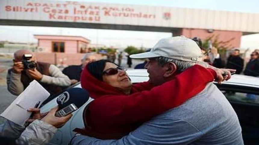 Er oldular, "Vatan sağolsun" dediler