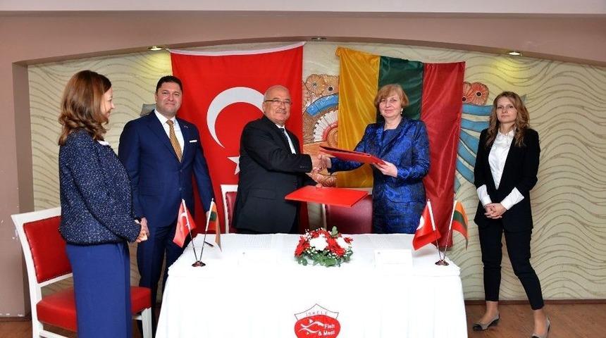 Mersin, Litvanya&rsquo;nın Klaipeda Şehri İle Kardeş Oldu