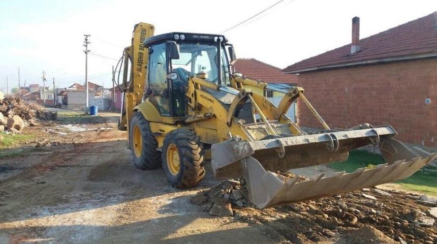 Alaşehir&rsquo;de Bozuk Yol Kalmayacak