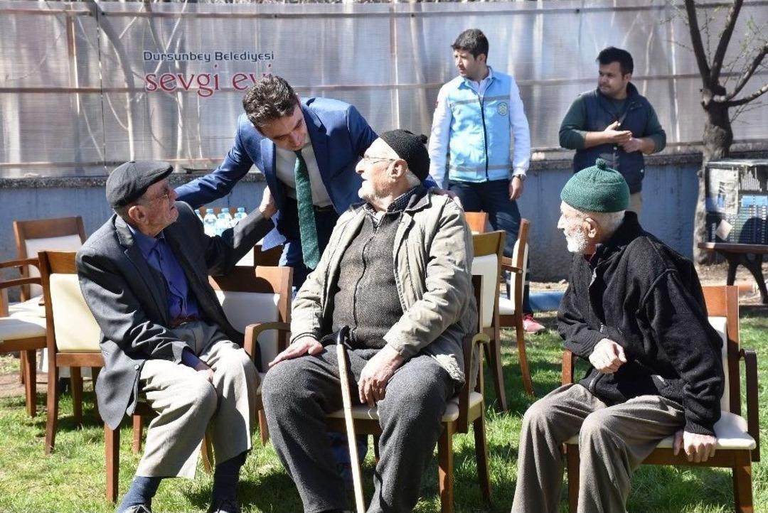 Dursunbey&rsquo;de Yaşlılar G&uuml;n&uuml; Etkinliği