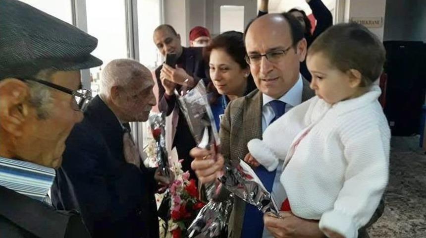 S&ouml;ke&rsquo;de Kaymakam Ve Emniyet M&uuml;d&uuml;r&uuml;nden Huzurevi Ziyareti