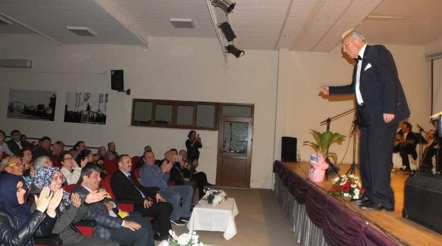 Burhaniye&rsquo;de Bahar Konseri Coşturdu