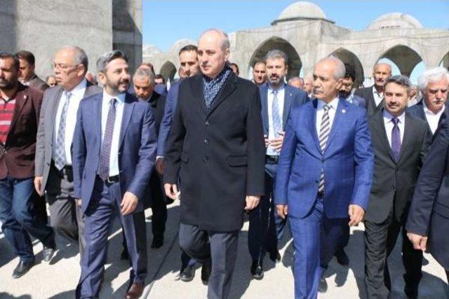 Kurtulmuş: Fetö'cü 5 Askerin Türkiye'ye Iadesini Bekliyoruz