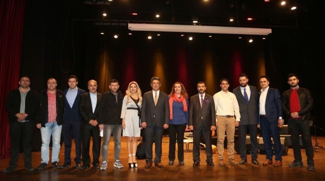 K&uuml;&ccedil;&uuml;k&ccedil;ekme&rsquo;de Aşık Veysel Unutulmadı