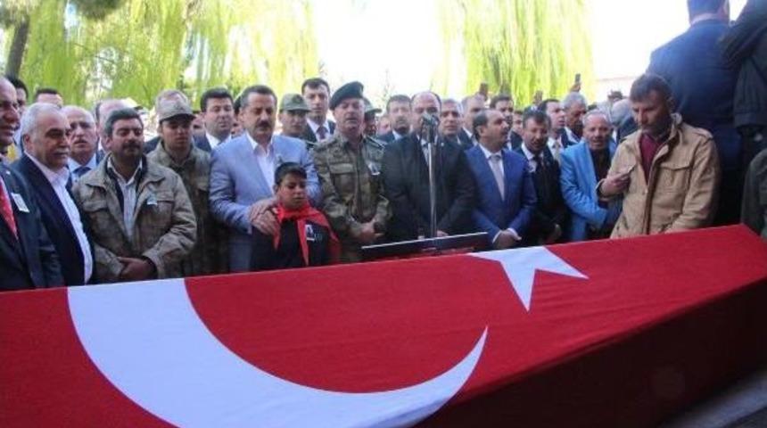Şehit Er H&uuml;seyin Koro&ccedil;, Şanlıurfa'da Toprağa Verildi