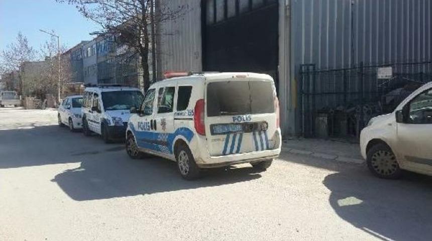 Başkent'te Bir Işadamı Iş Yerinde &Ouml;l&uuml; Olarak Bulundu