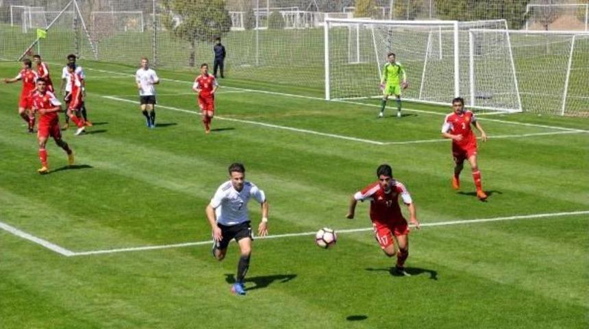 U17 Avrupa Şampiyonası Elit Tur 1'inci Grup Almanya-Ermenistan: 10-1