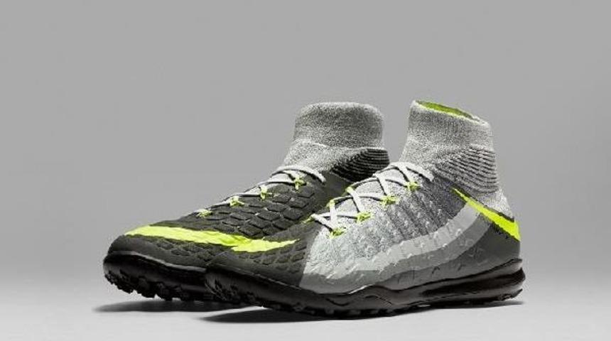 Nike'ın Air Max Kramponlarını Ilk Giyecek Isimler Arasında Sneijder Ve Lacazette De Var