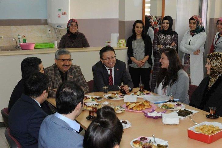 Altındağlı Öğrencilerin Başkan Amcası G4