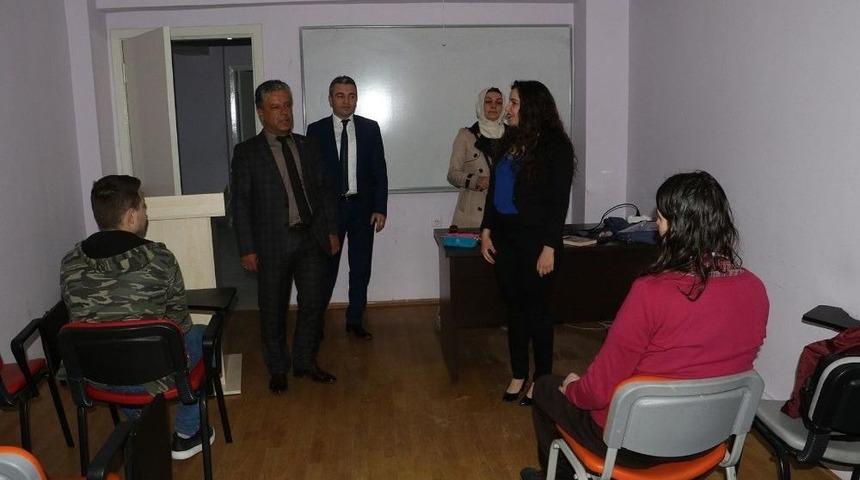 Manisalı Vatandaşlardan Meslek Kurslarına Yoğun İlgi