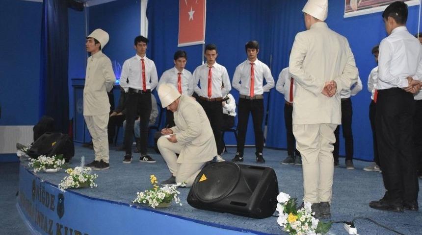 Cezaevinde Lise &Ouml;ğrencilerinden Anlamlı Program