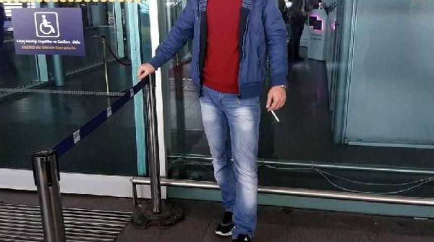 Bı&ccedil;aklı Gasp Iddiasına Yasak Aşk Savunması