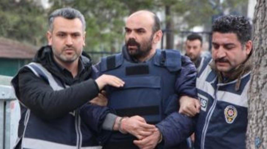 Zihinsel Engelli Genci &Ouml;ld&uuml;ren Katil, Bir Hafta Sonra Gencin Annesini Ziyaret Etmiş