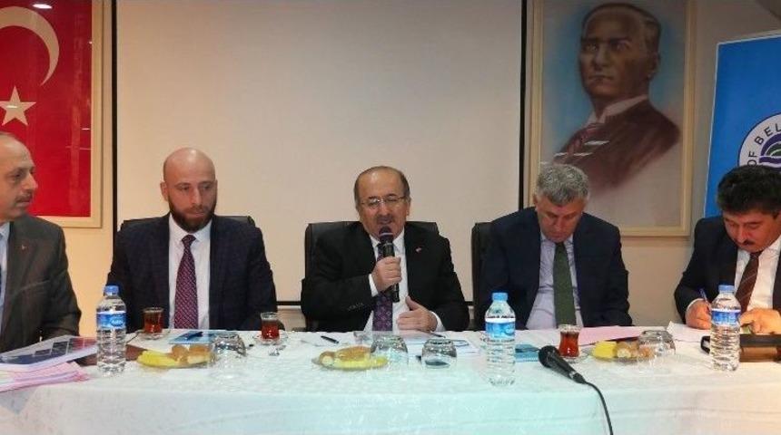 Başkan G&uuml;mr&uuml;k&ccedil;&uuml;oğlu, Of&rsquo;ta Muhtarlarla Buluştu