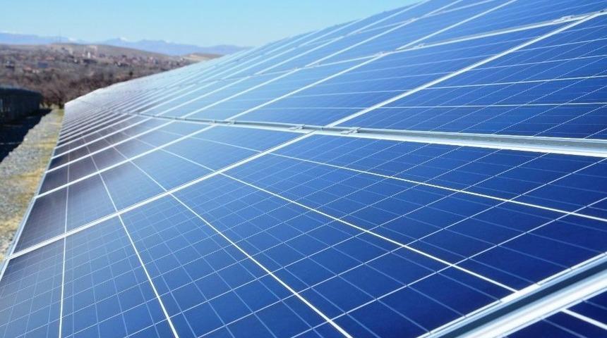 Kayısı Bahçeleri Güneş Enerji Tarlaları İçin Kiraya Veriliyor