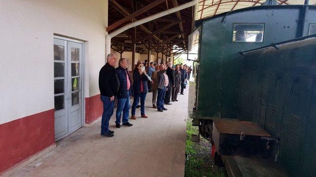 Nazilli’de Görüşemeyen Sümerbank Emeklileri Buluşturuldu